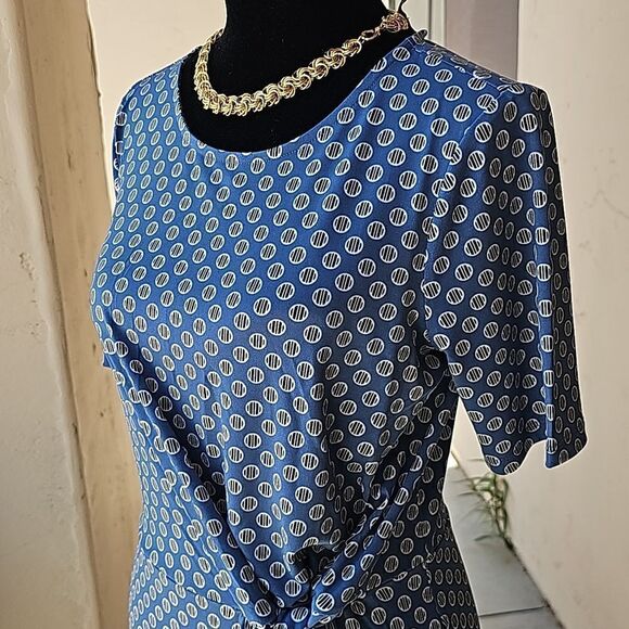 Ann Taylor pullover dress with slimming tie size XS - Picture 4 of 10